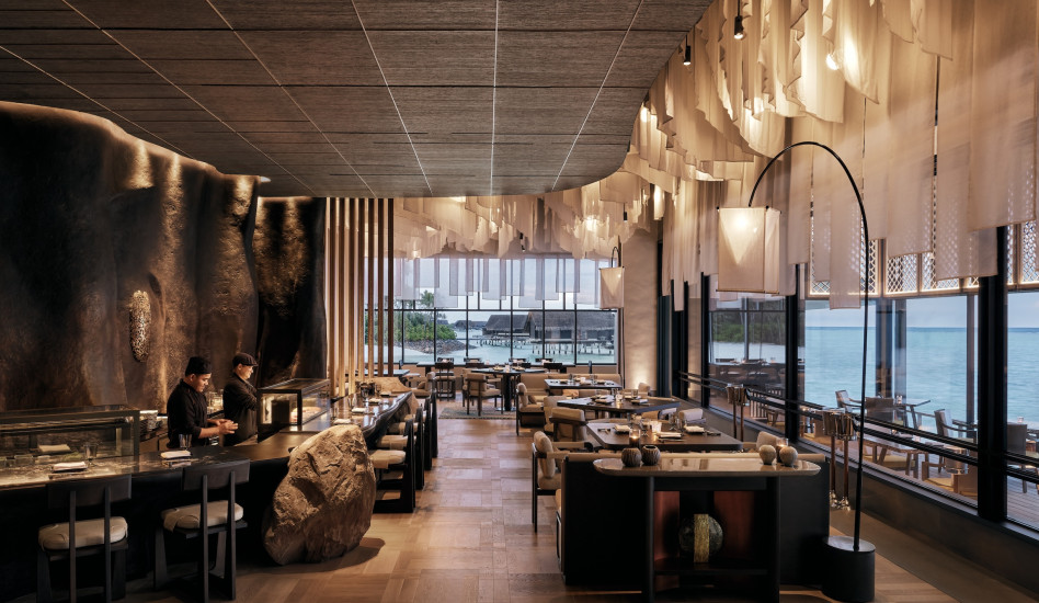 Ресторан Tapasake на курорте One&Only Reethi Rah